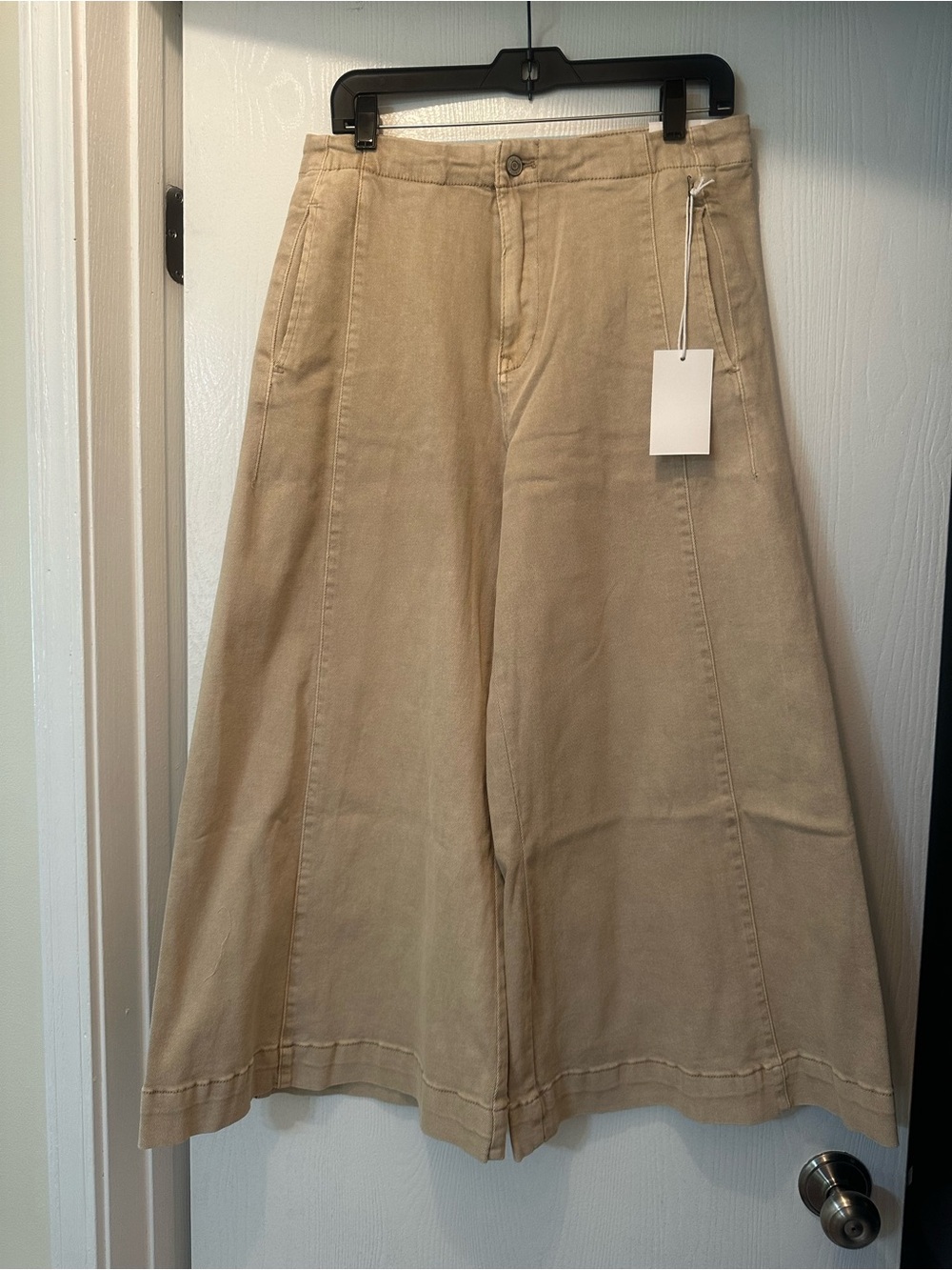Zenana Hugh-Rise Cropped Gaucho Denim